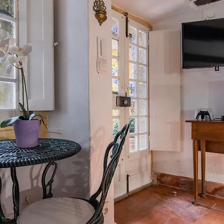 Bed & Breakfast Small Cozy In Palace Patio With Hot Tub And Snooker - Wow Sintra