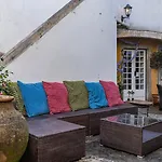 Bed & Breakfast Small Cozy Room In Patio With Piano And Snooker - Sintra Wow 3*