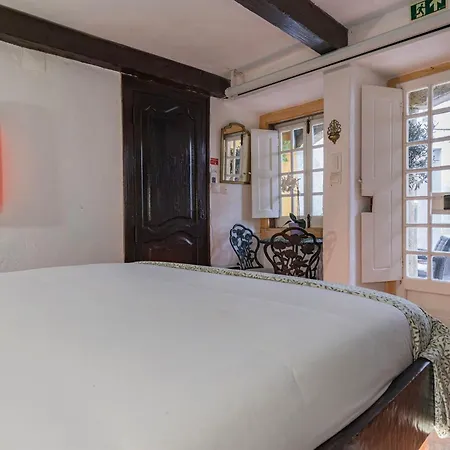 Bed and breakfast Small Cozy In Palace Patio With Hot Tub And Snooker - Wow Sintra
