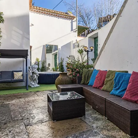 Bed and breakfast Small Cozy In Palace Patio With Hot Tub And Snooker - Wow