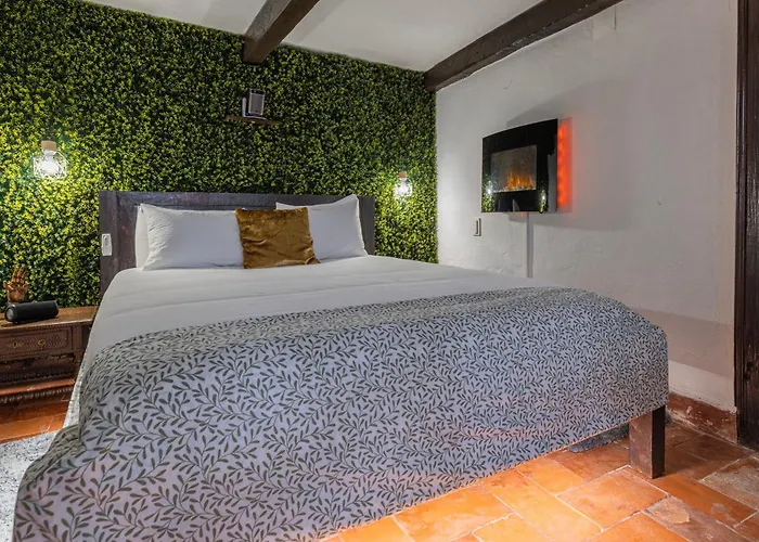 Small Cozy In Palace Patio With Hot Tub And Snooker - Wow Sintra