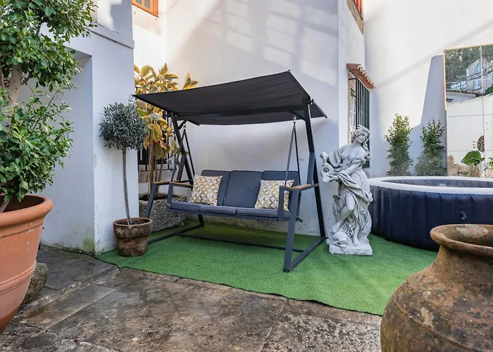 Nocleg ze śniadaniem Small Cozy In Palace Patio With Hot Tub And Snooker - Wow Sintra